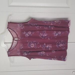 No Boundaries Floral Pattern Top JR Sz 15/17